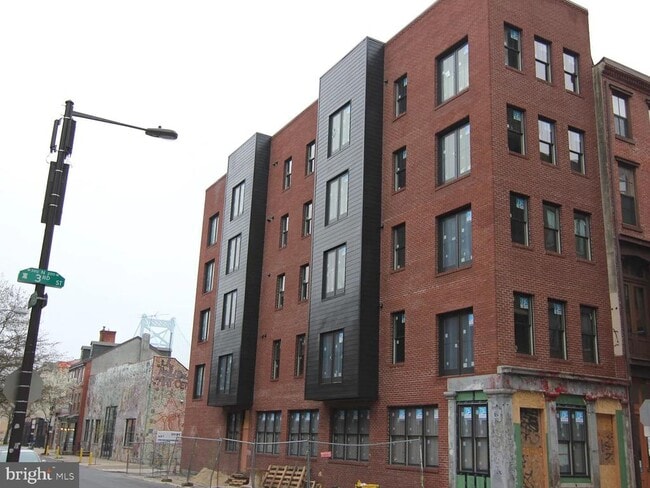 Building Photo - 263 N 3rd St