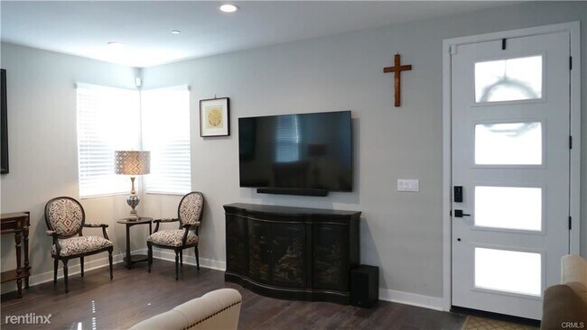 Building Photo - 4 br, 4 bath Townhome - 2054 Mylitta Walk