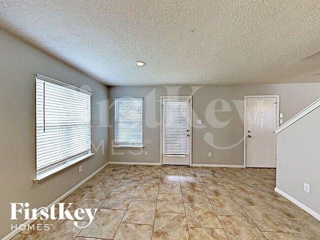 Building Photo - 3510 Fuller Bluff Dr