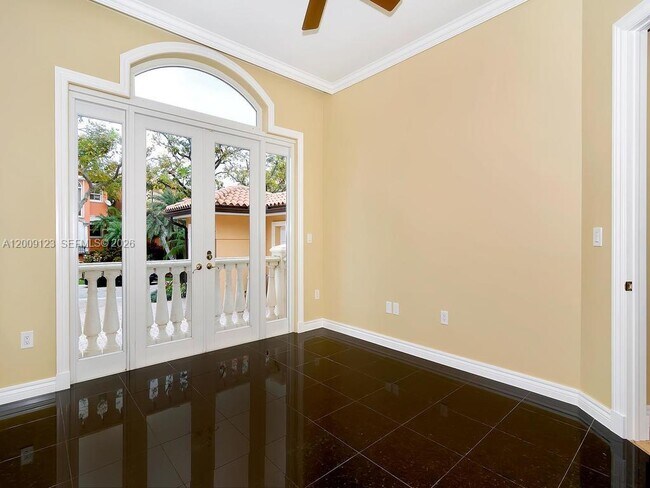 Building Photo - 13680 Deering Bay Dr