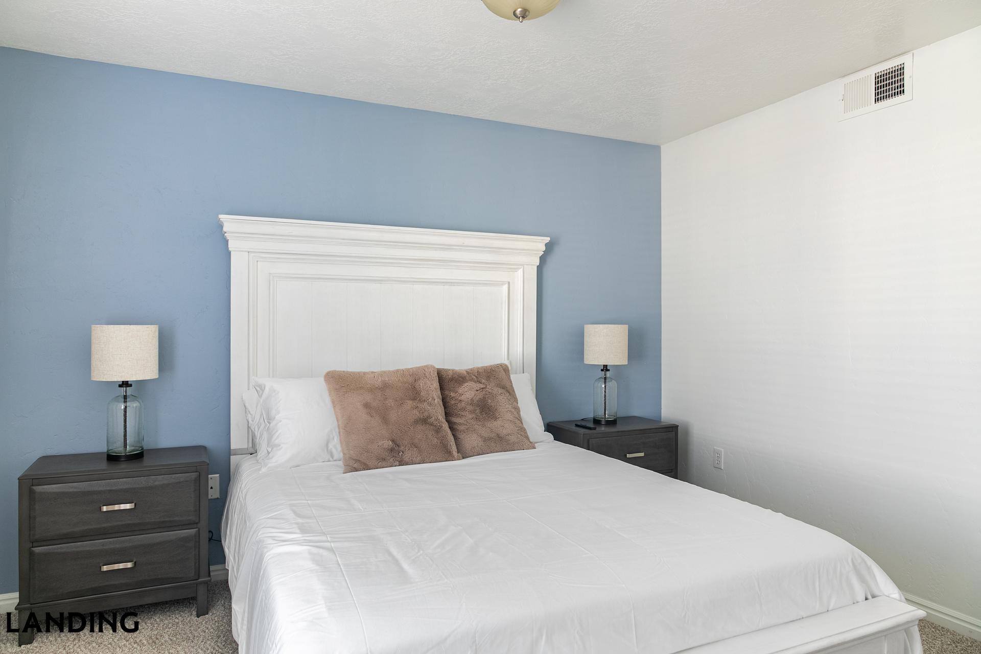 Building Photo - 5657 W Barn Rd