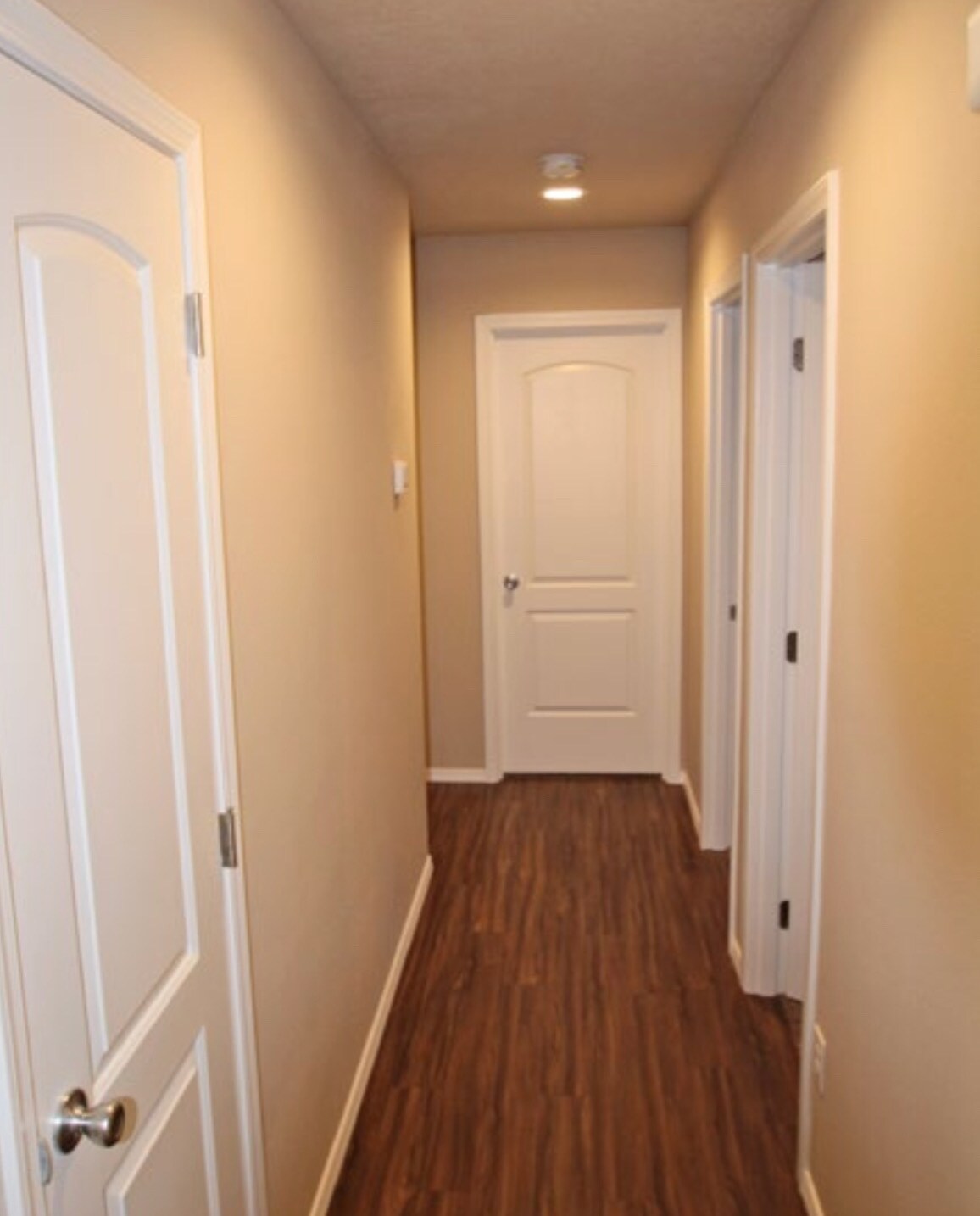 Building Photo - 885 NW 2nd St.