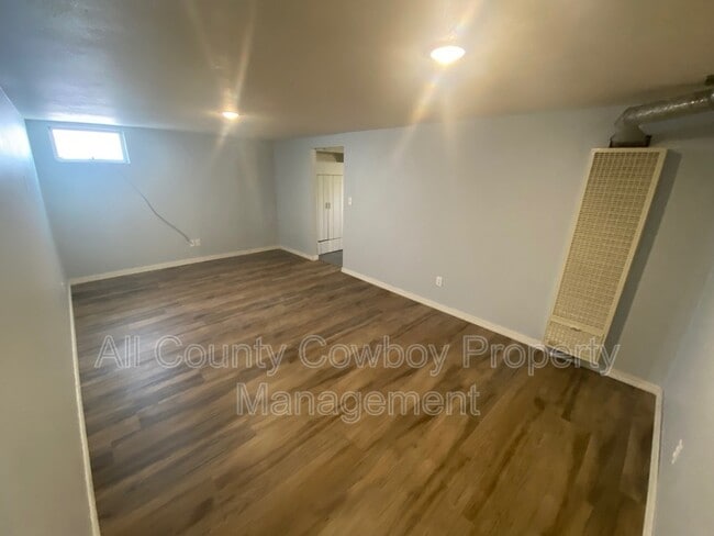 Building Photo - 1417 E Spring Creek Dr