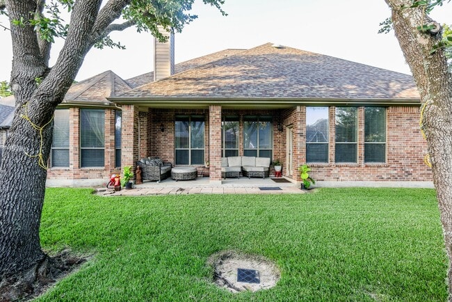 Building Photo - 17007 Thomastone Ln