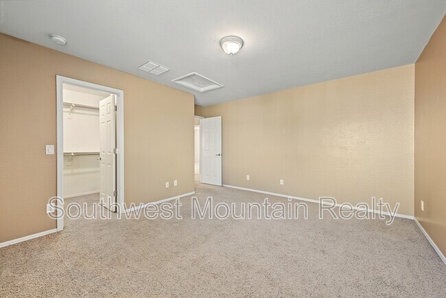 Building Photo - 2346 N Monticello Dr