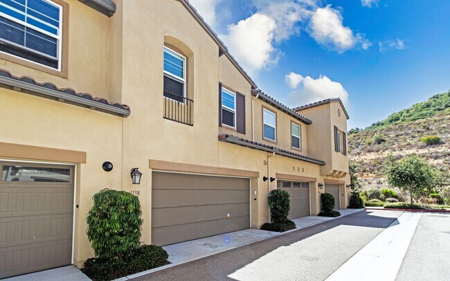 Building Photo - 3138 Asto Pl