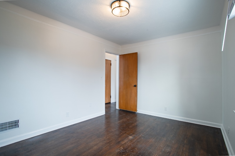 Building Photo - 4814 Erskine St