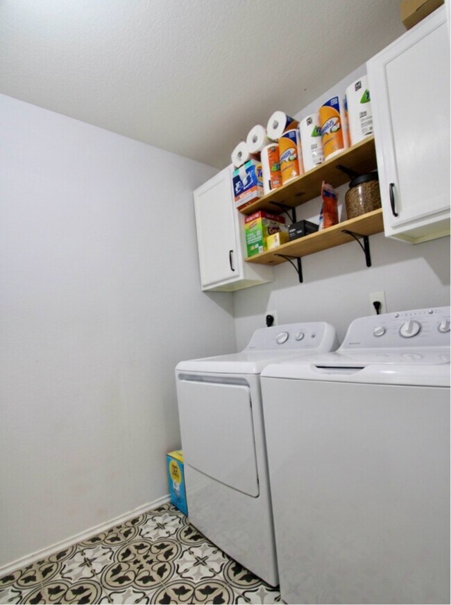 Building Photo - 632 Apple Cross Ct