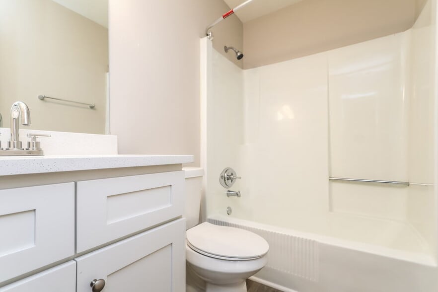 Building Photo - 2194 Cherokee Valley Cir