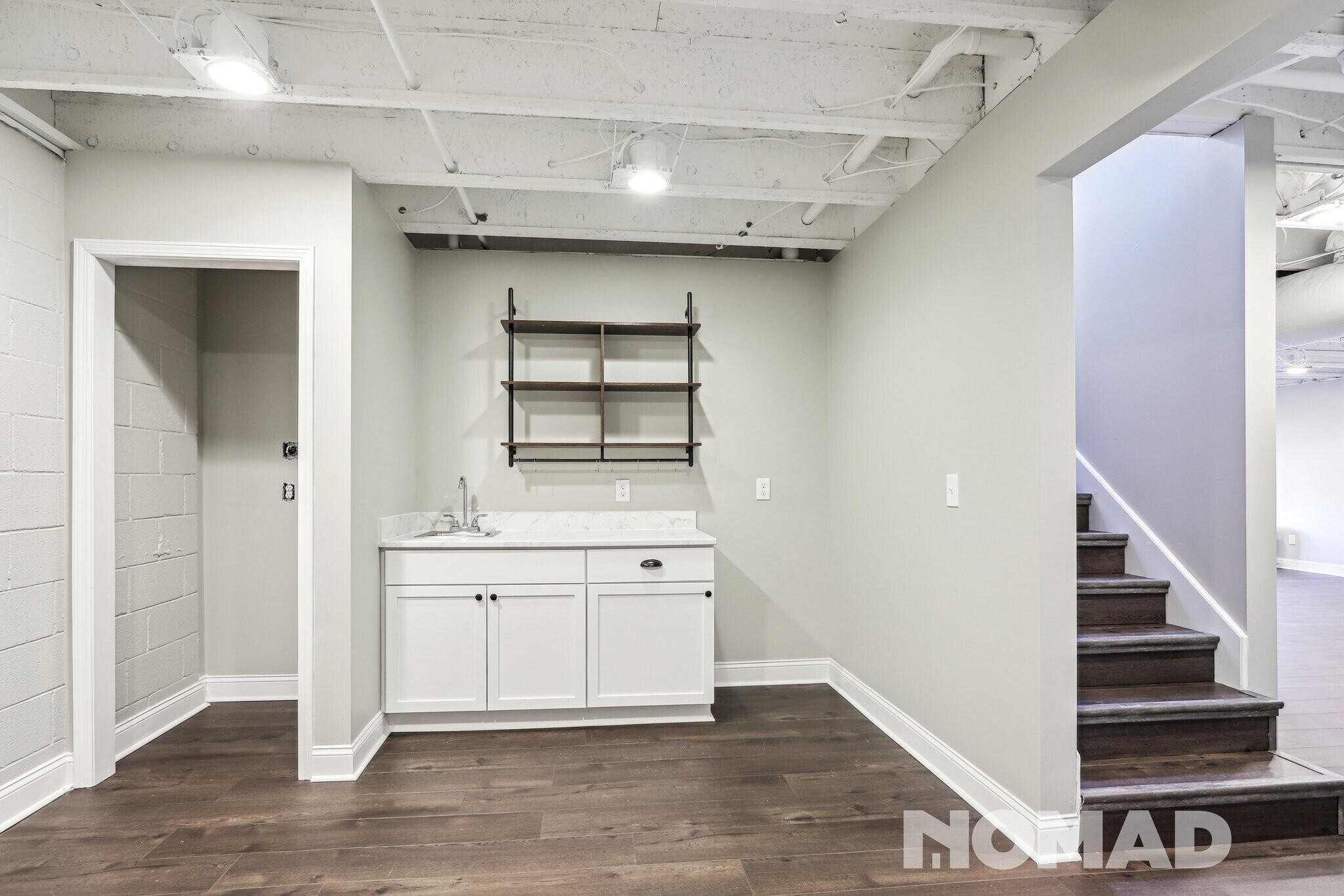 Basement Kitchenette - 161 Grove Ln South
