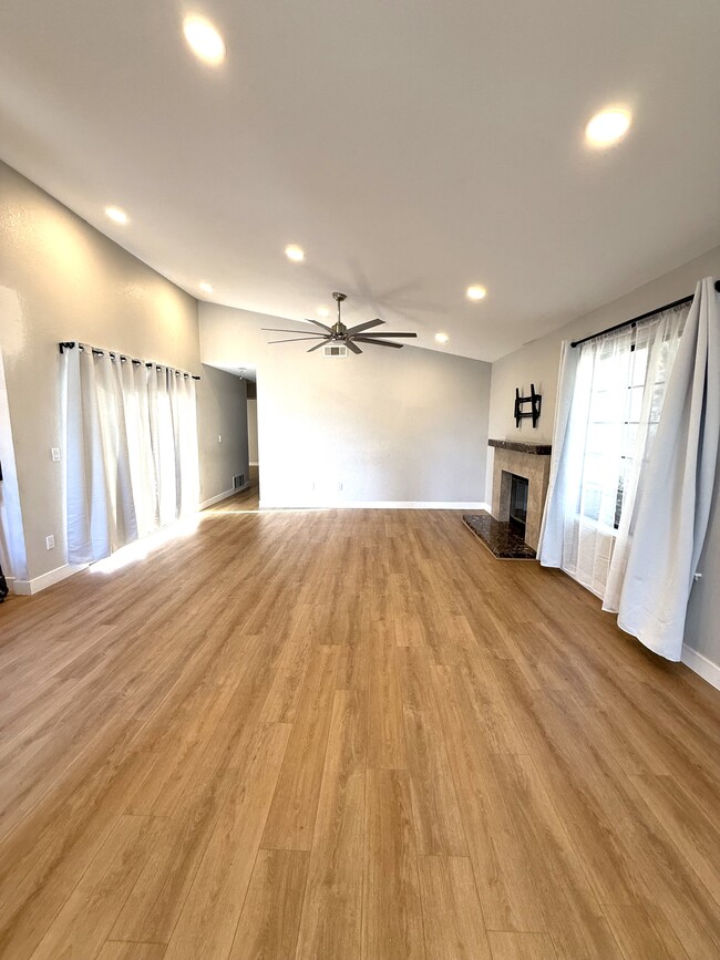 Building Photo - 3433 Coltwood Ct