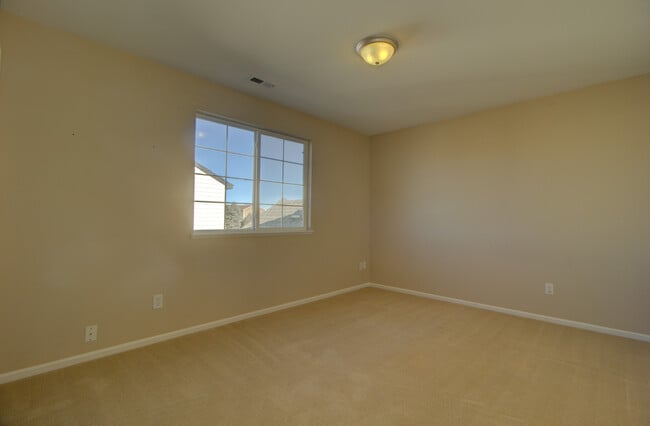 Building Photo - 9202 Royal Melbourne Cir