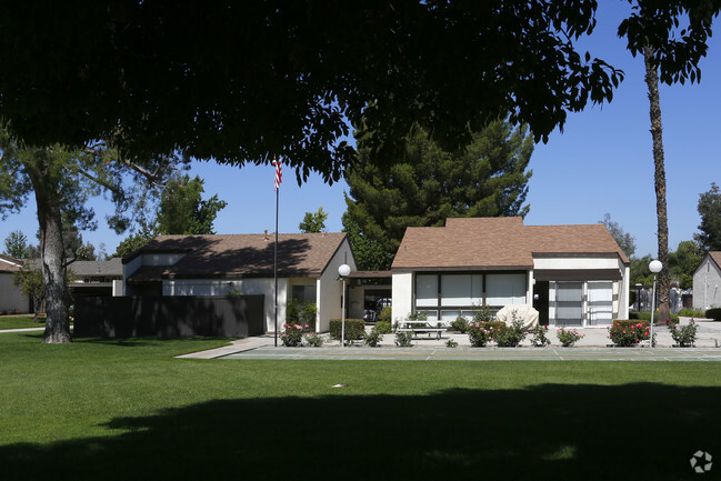 Green Belt Recreation - Villa Hemet