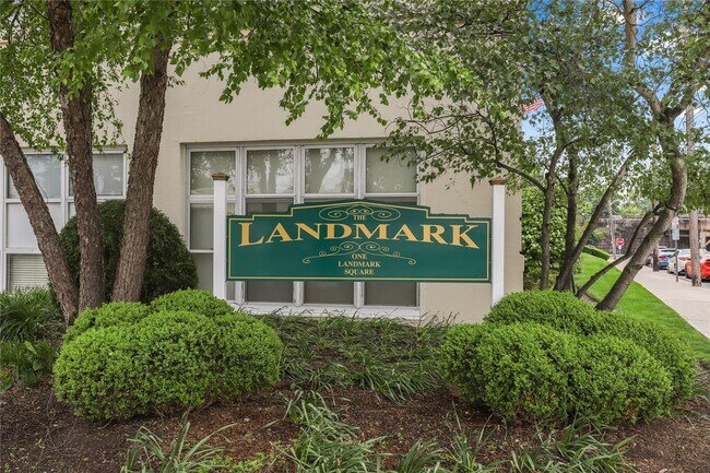 Building Photo - 1 Landmark Sq