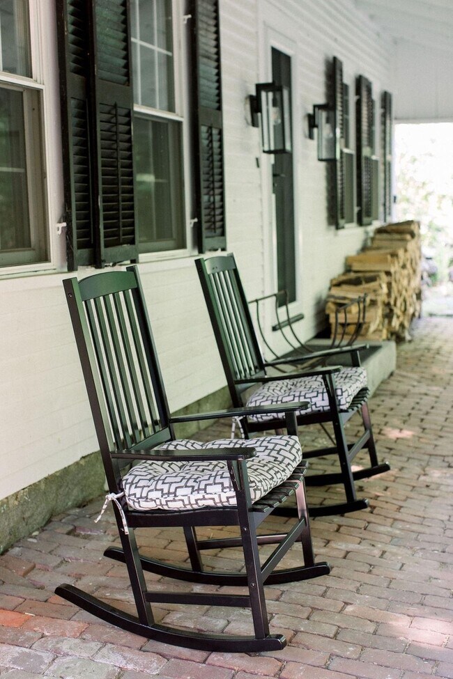 Building Photo - 199 Upland Farm Rd