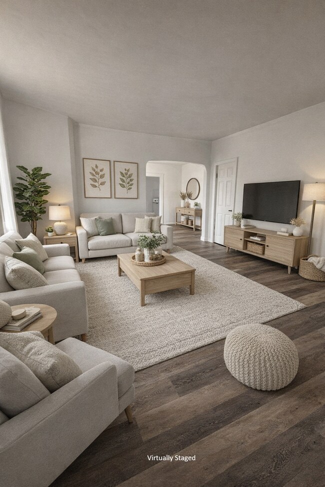 Building Photo - 933 1/2-933 1/2 W Wayne St