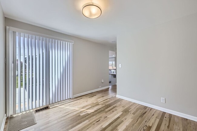 Building Photo - Bright, Modern Living in the Heart of Berk...