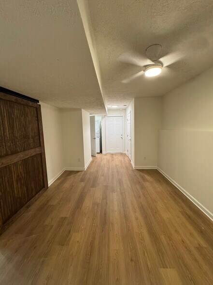 Building Photo - 185 Lee Path