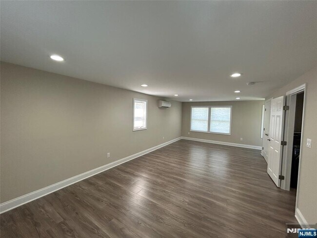 Building Photo - 380 Milford Ave.