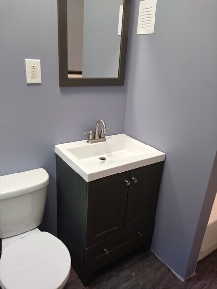 Building Photo - 229 Church St