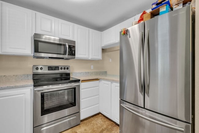 Building Photo - Easy on the Budget, Water/Sewer/Garbage/Pa...