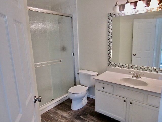 Building Photo - 2667 Woodmere Dr