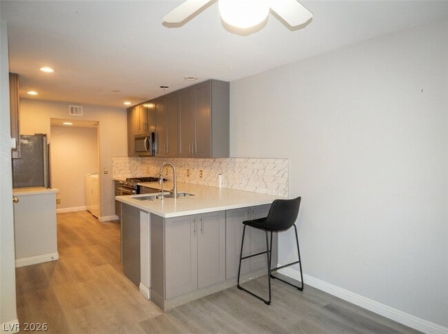 Building Photo - 2816 Briar Knoll Dr