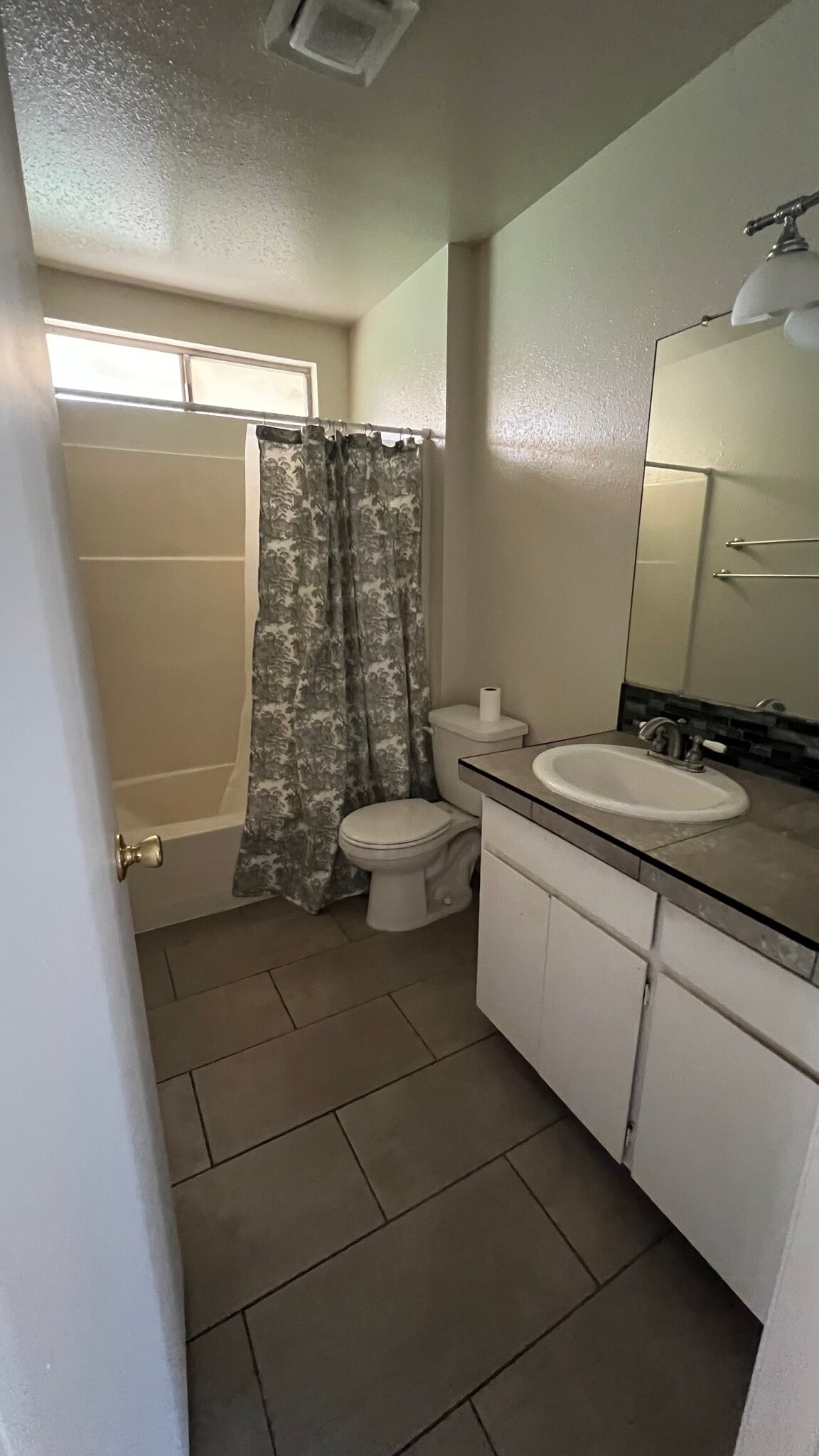 Building Photo - 459 Waterford Dr