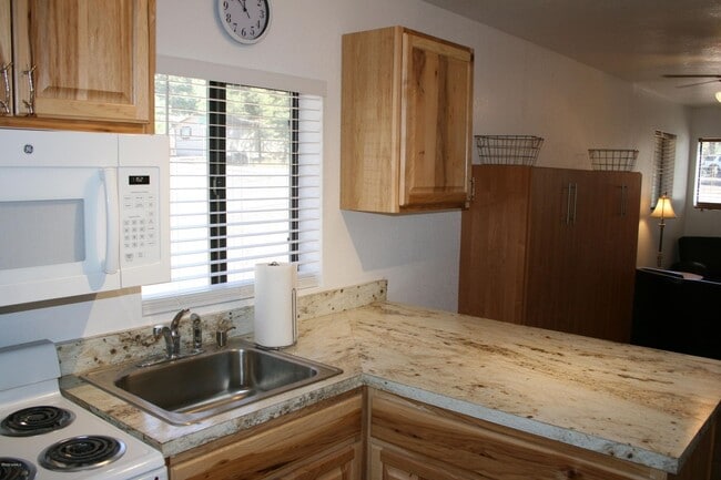 Building Photo - 2386 Tolani Trail