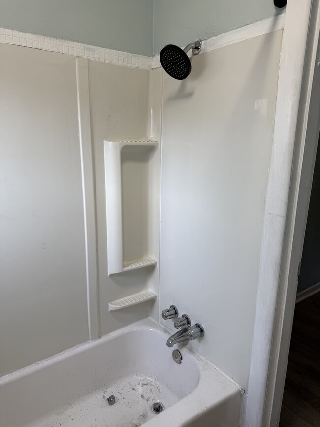 Building Photo - 1310 Pirl St