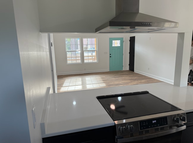 Building Photo - 6408 Bishop Ave