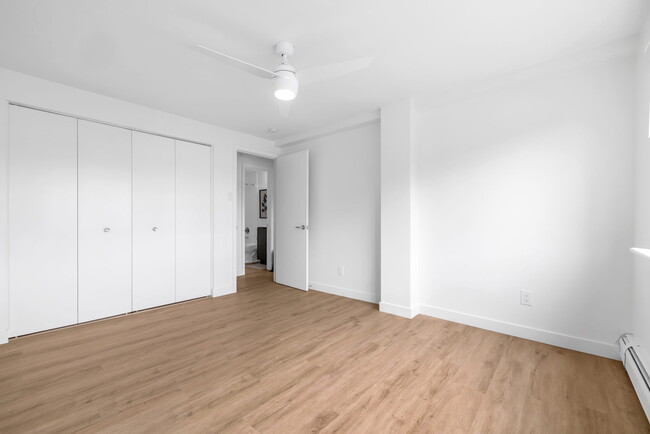 Building Photo - 1070 E 300 S