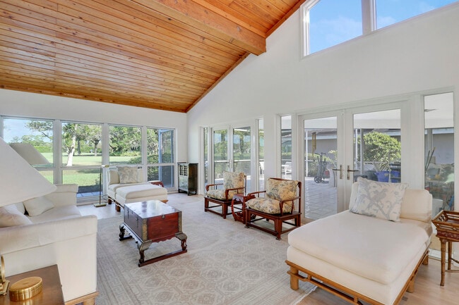 Building Photo - 13760 Sand Crane Dr