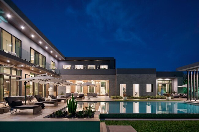 Building Photo - 5900 SW 129th Terrace