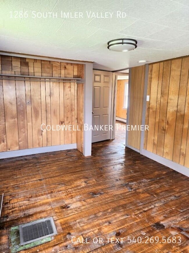 Building Photo - 1286 S Imler Valley Rd