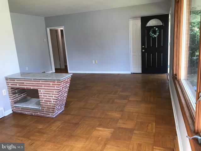 Building Photo - 12 Homewood Rd