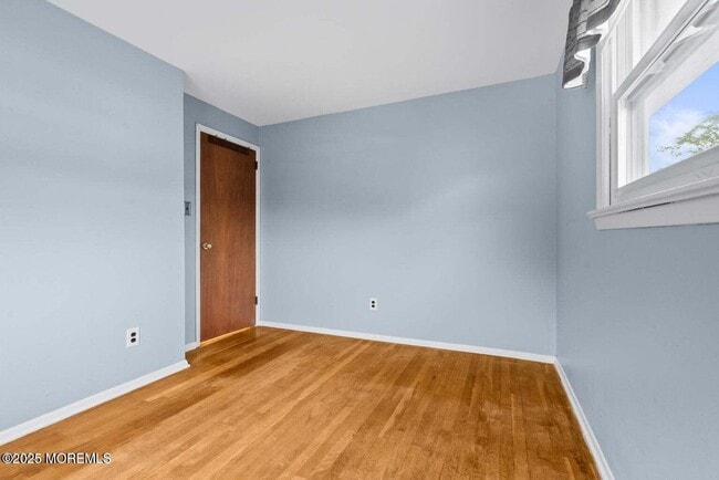 Building Photo - 23 Barbara Ln