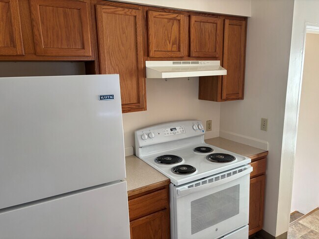 Kitchen - 1823 N Nelson St