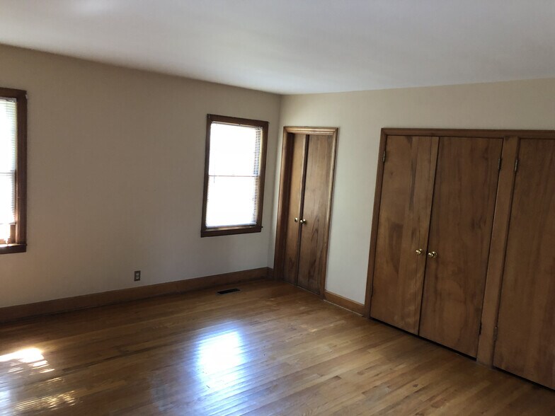 Building Photo - 1619 Jones Blvd