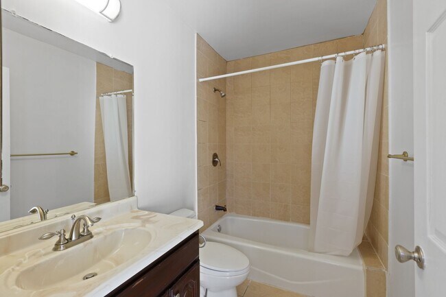 Building Photo - Spacious Mission Hills Home – Modern Comfo...