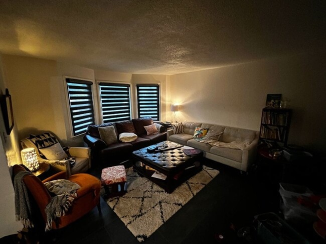 Building Photo - Pendleton Heights 4BR—Updated Historic Cha...