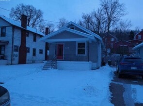 Building Photo - Covington - Euclid