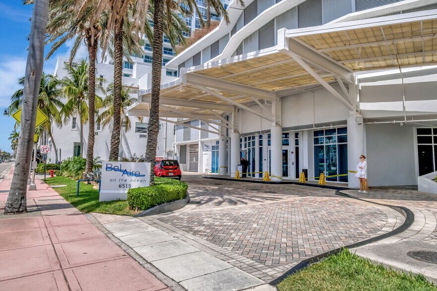 Building Photo - 6515 Collins Ave