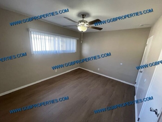 Building Photo - Will not Last! Charming 2 BD / 1 BA Norwalk Home with One Car Garage / Laundry Hook Ups