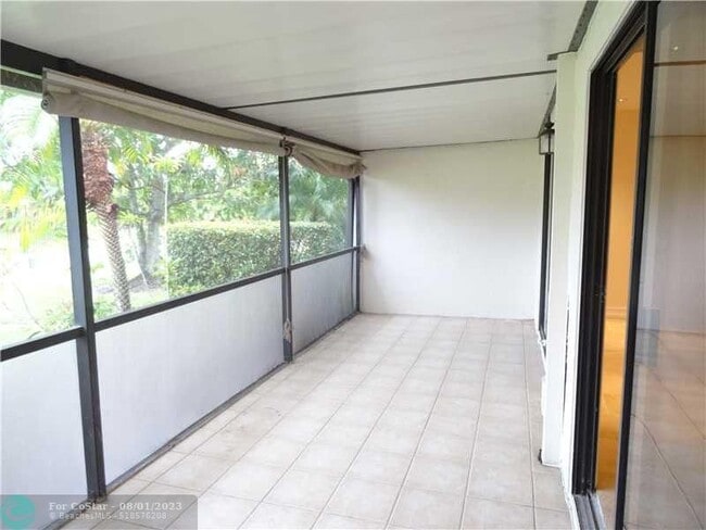 Building Photo - 10253 Riverbend Terrace