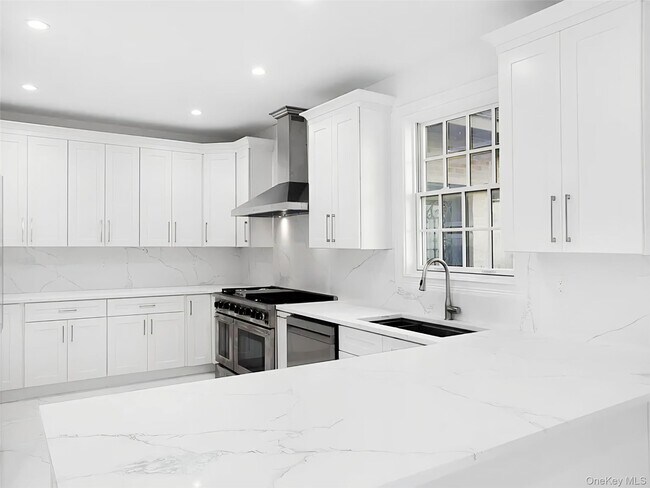 Building Photo - 56 Jackson Ave