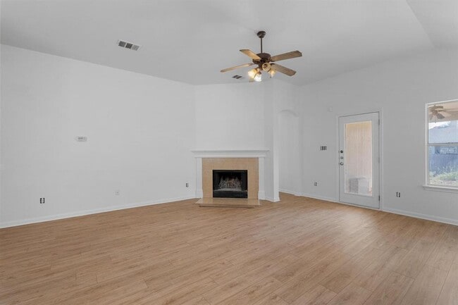 Building Photo - 114 Gainer Dr