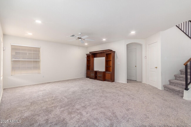 Building Photo - 100 N Bradley Dr