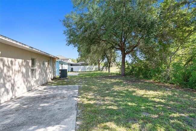 Building Photo - 3220 Bellericay Ln