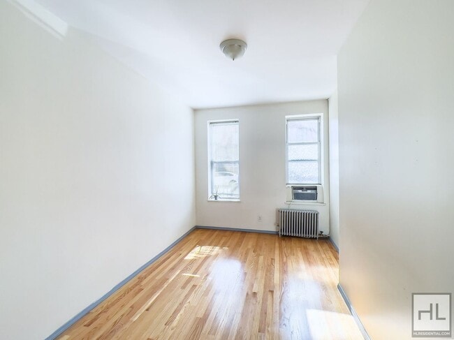 Building Photo - NORTH 9 STREET / Williamsburg / Spacious 1...